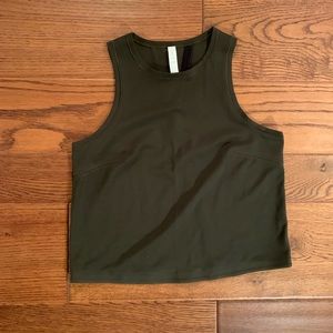 Lululemon Tank - Size 6 (NWOT)